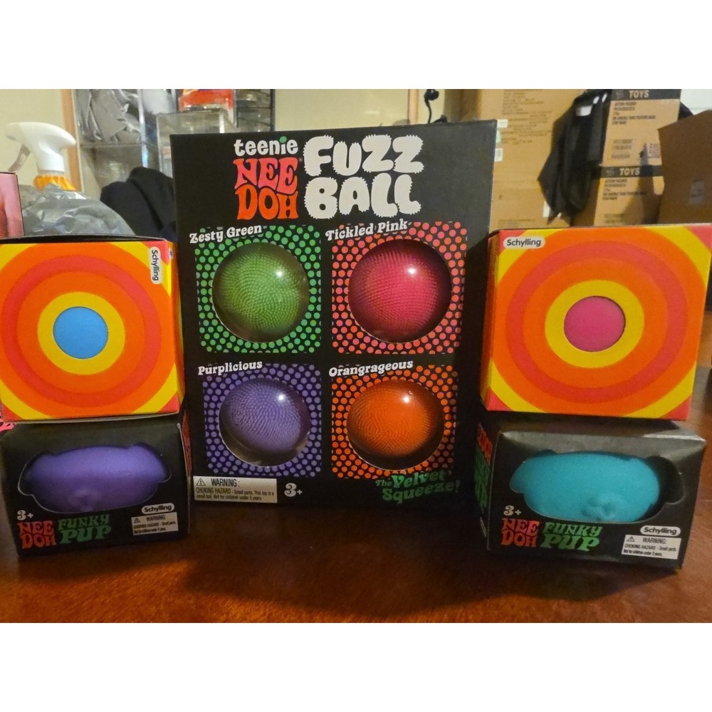 NeeDoh  Teenie Fuzz Ball  2 Funky Pups  2 Color Change Color Change Cube   Lot 5